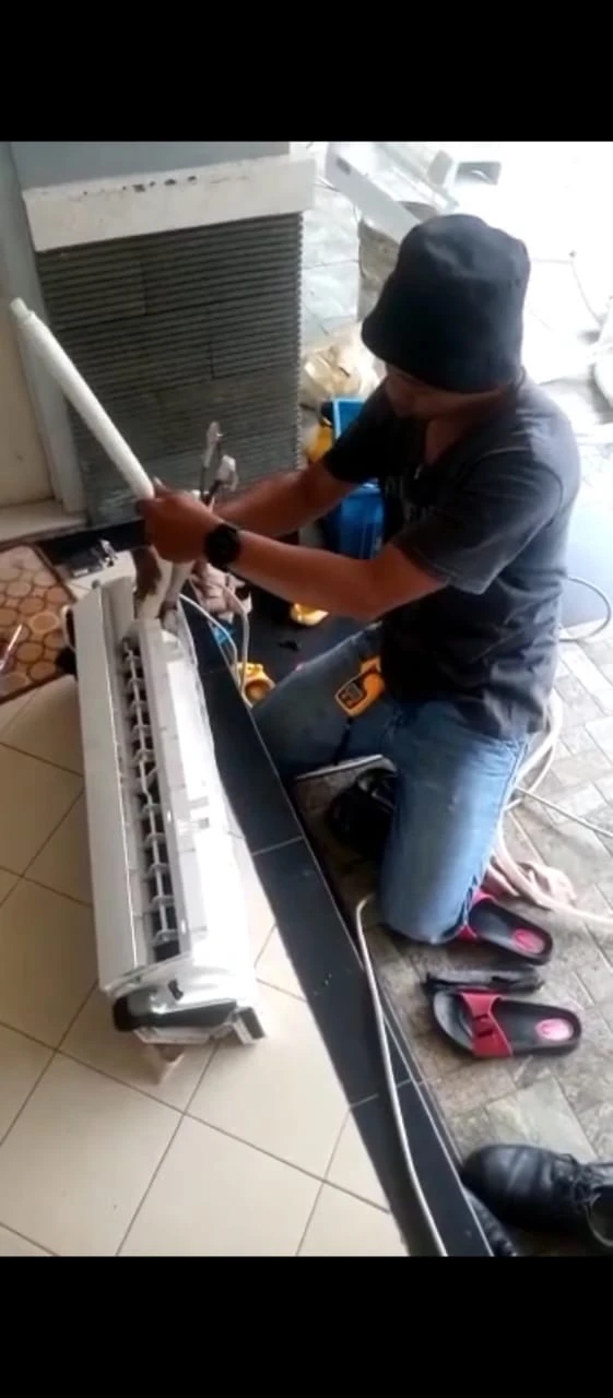 Jasa Pasang AC 0.5 PK - Anggono Teknik